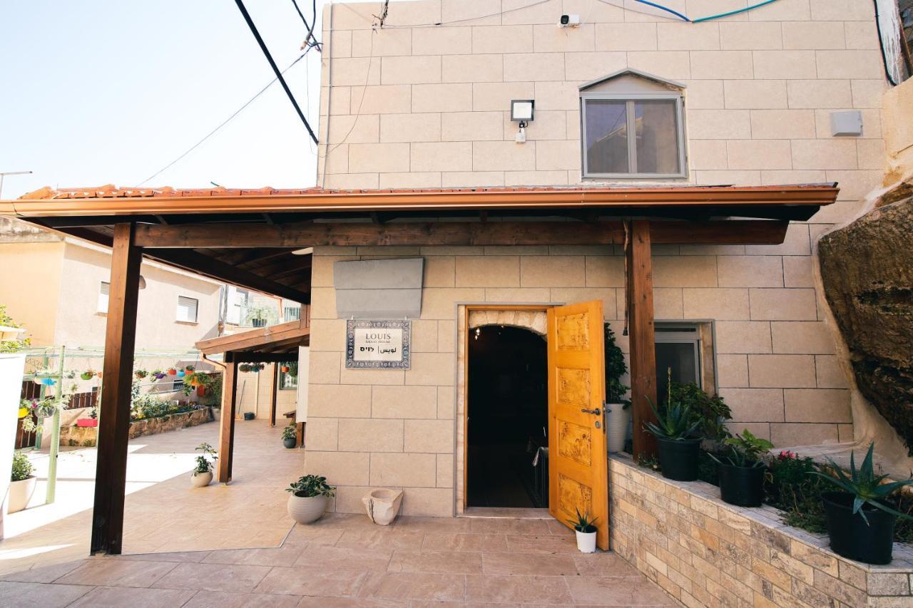 נצרת Louis Guesthouse מראה חיצוני תמונה