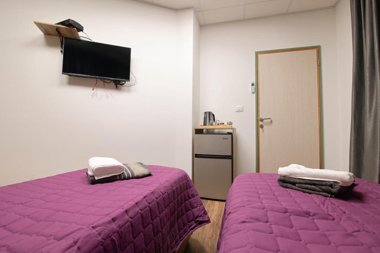 נצרת Louis Guesthouse מראה חיצוני תמונה