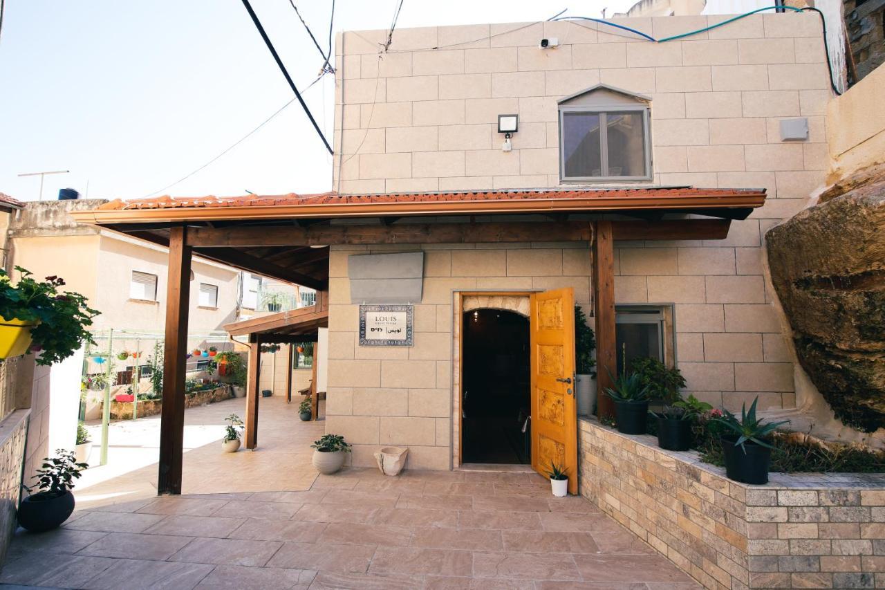 נצרת Louis Guesthouse מראה חיצוני תמונה