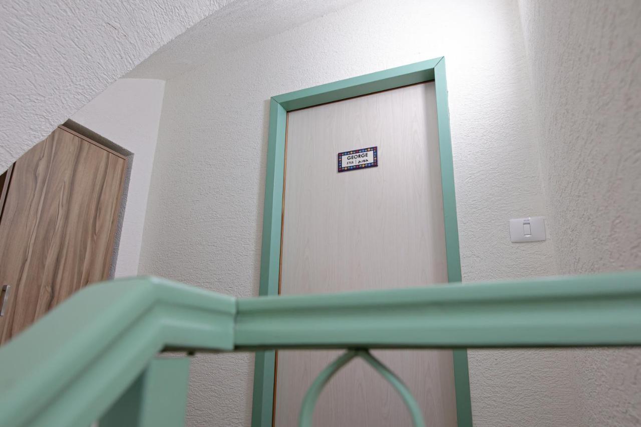 נצרת Louis Guesthouse מראה חיצוני תמונה